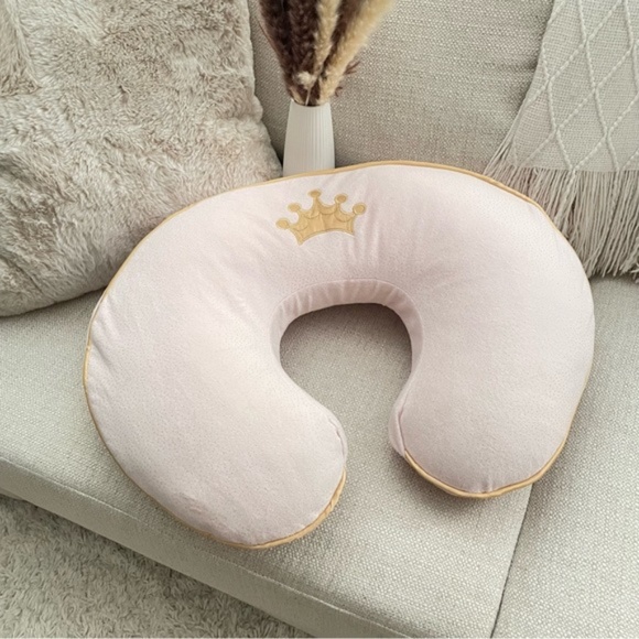 Boppy pillow - Picture 1 of 2